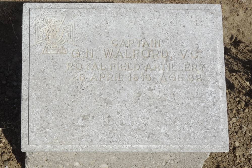Captain Garth Walford V Beach Cemetery