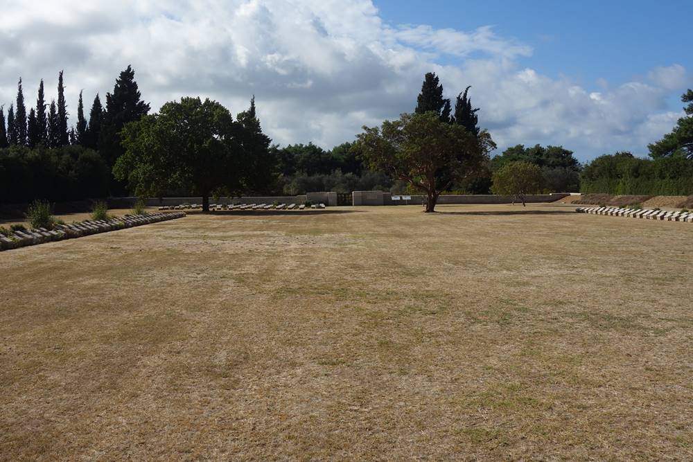 Duckworth Tree Redoubt Cemetery Gallipoli